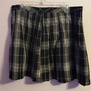Black/Gray skirt